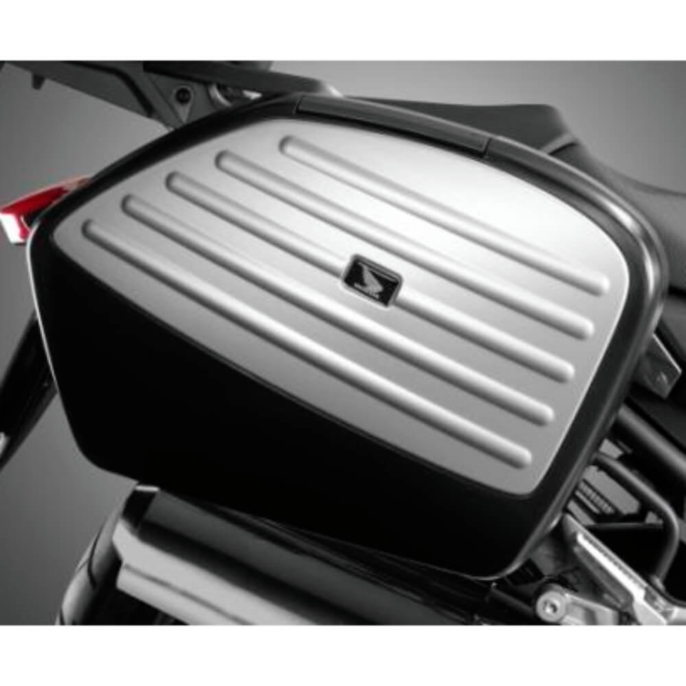 Honda 29L Panniers Panel Set (Aluminium Effect) 08F84-MBT-800A | Fitted Close Up | Honda Direct
