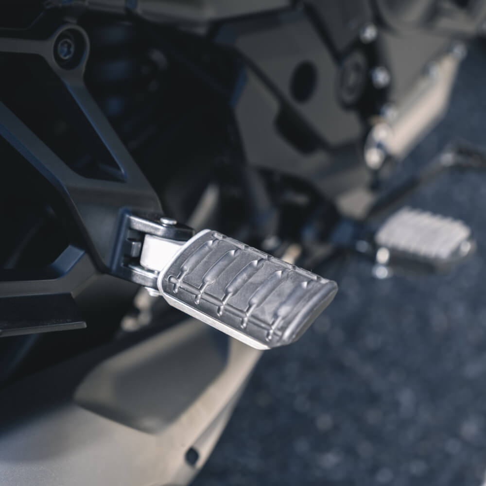 Honda Comfort Pillion Footpegs 08R71-MJP-G50 | Lifestyle Fitted | Honda Direct