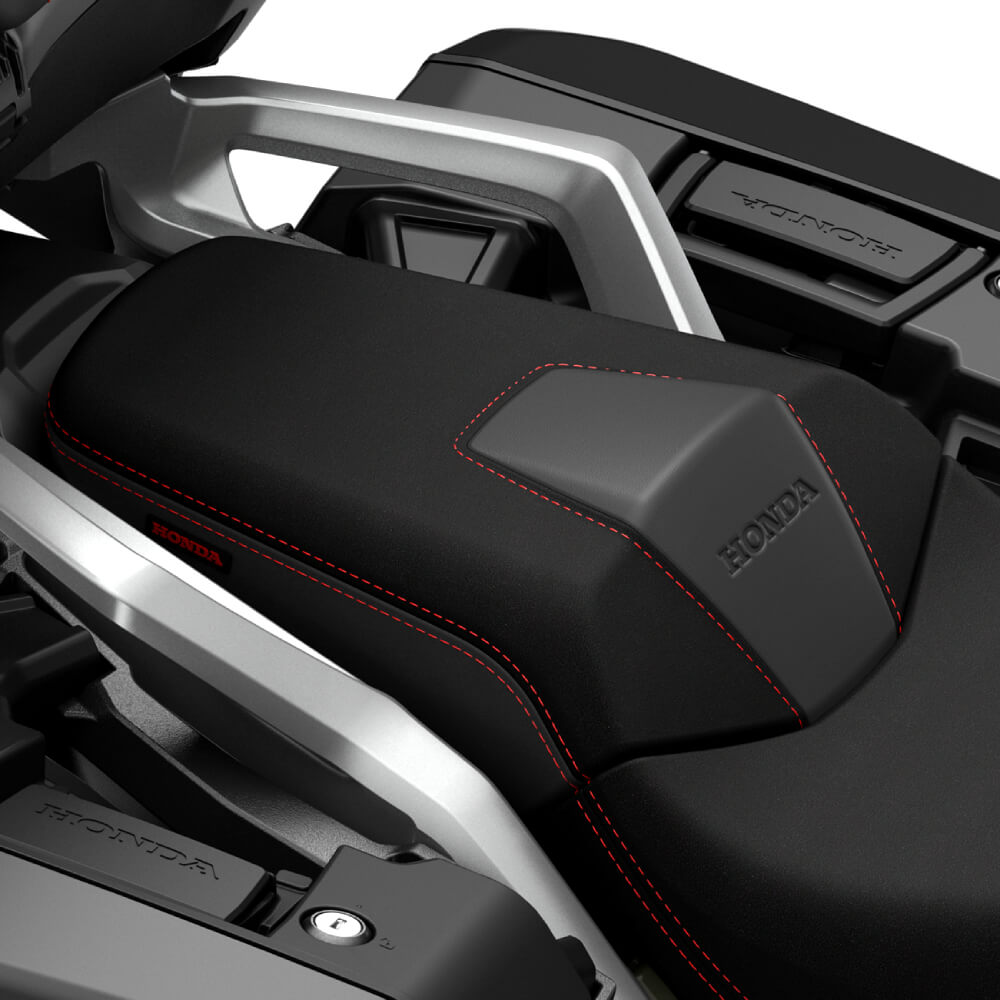 Honda Comfort Pillion Seat 08R71-MKW-D70ZA | Honda Direct