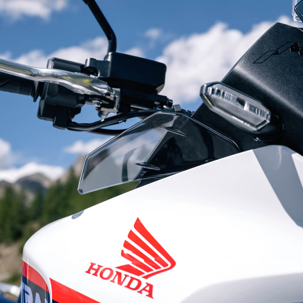 Honda Fairing Deflector 08R72-MLC-D00 | Honda Direct