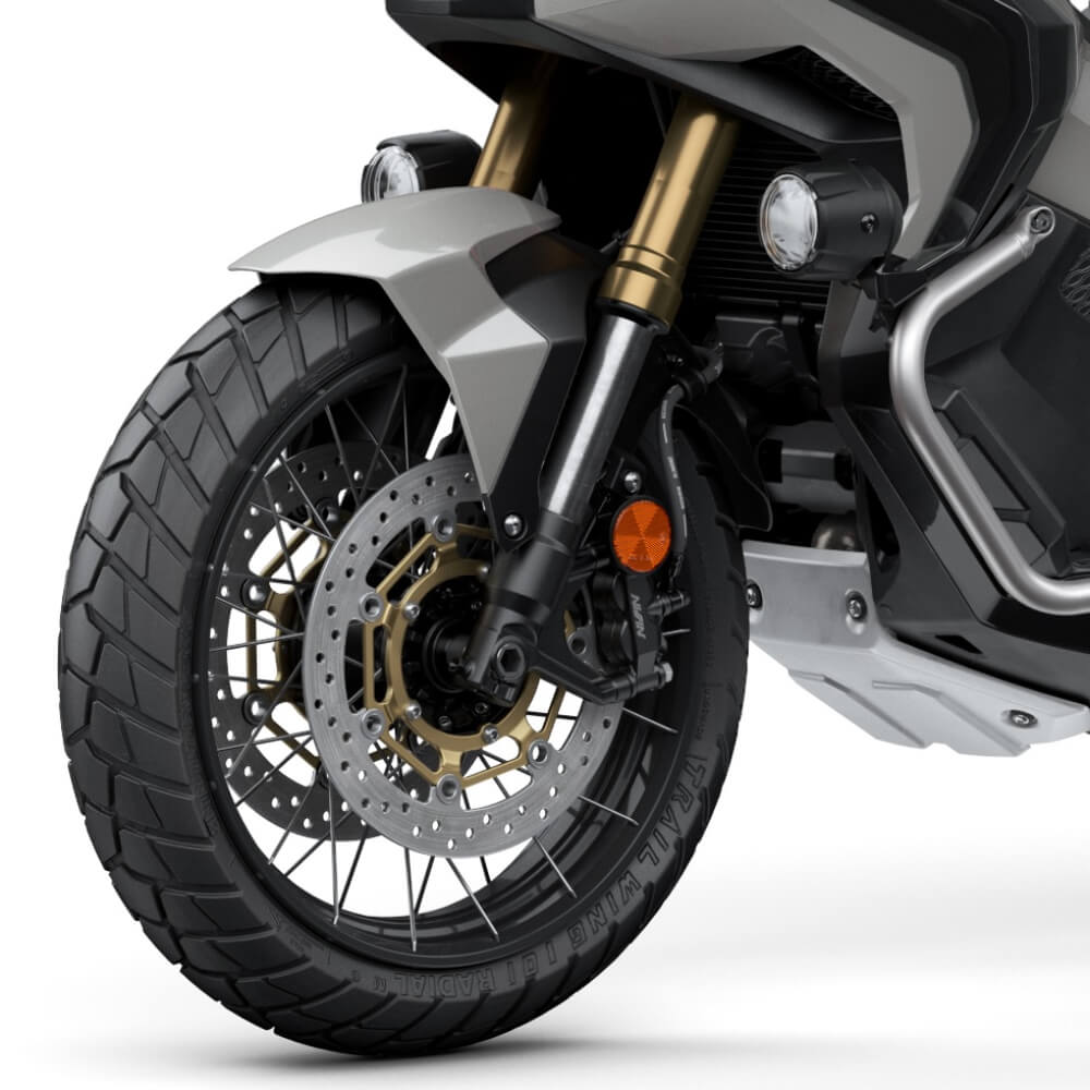 Honda Front LED Fog Lights 08V73-MKS-E00 | Lifestyle Fitted X-ADV | Honda Direct