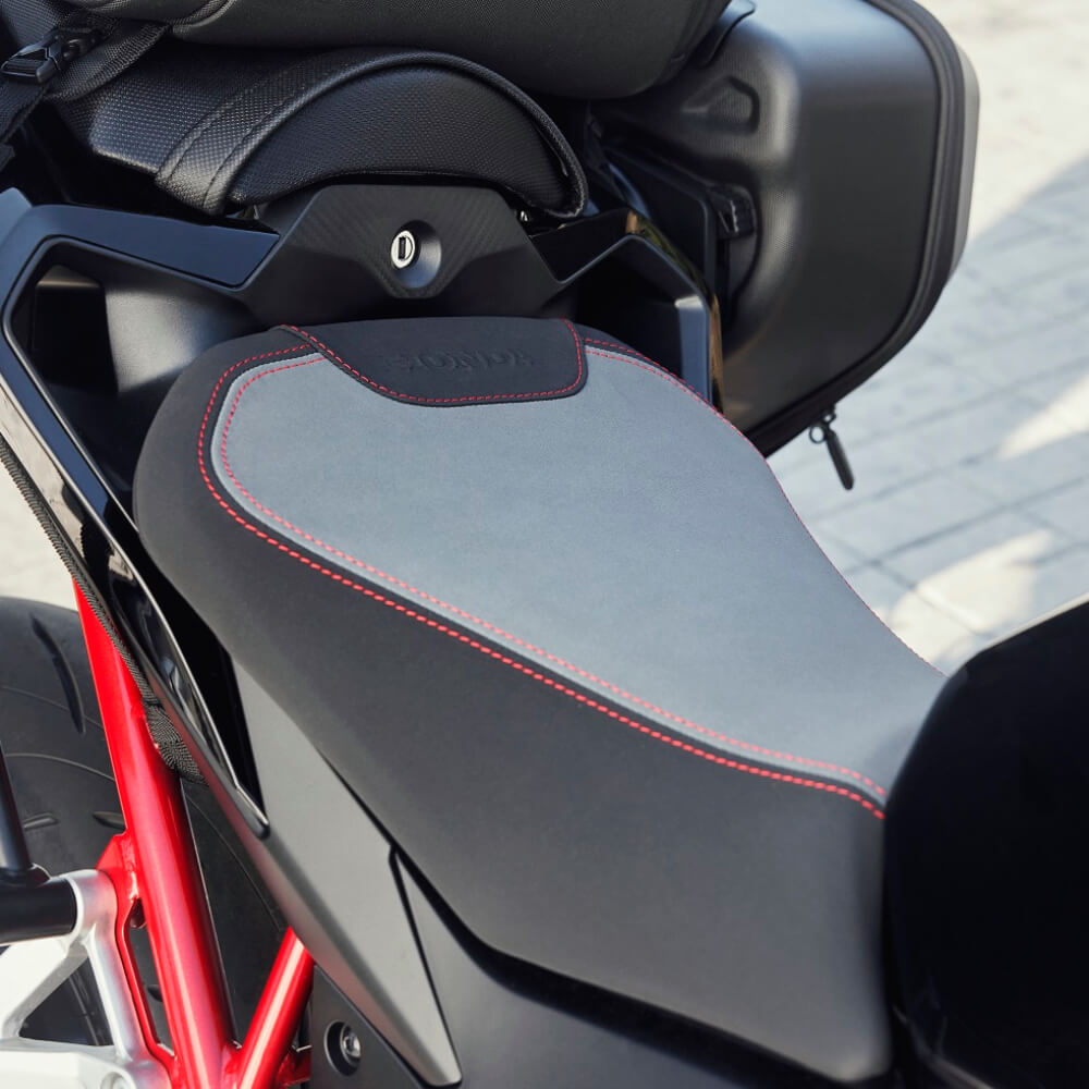 Honda Sports Seat 08R74-MLB-D00ZA | Honda Direct