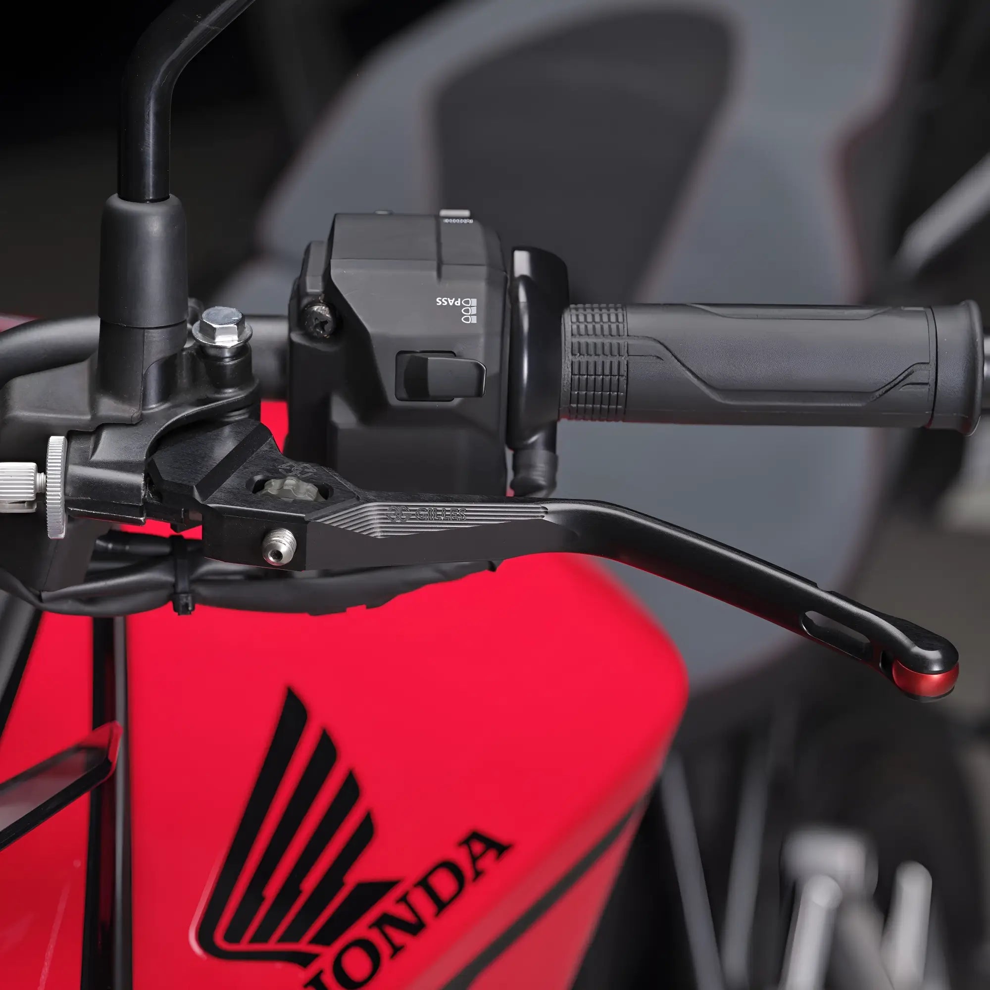 Gilles Billet Lever Set 0R24M-TAP-040 | Honda Direct