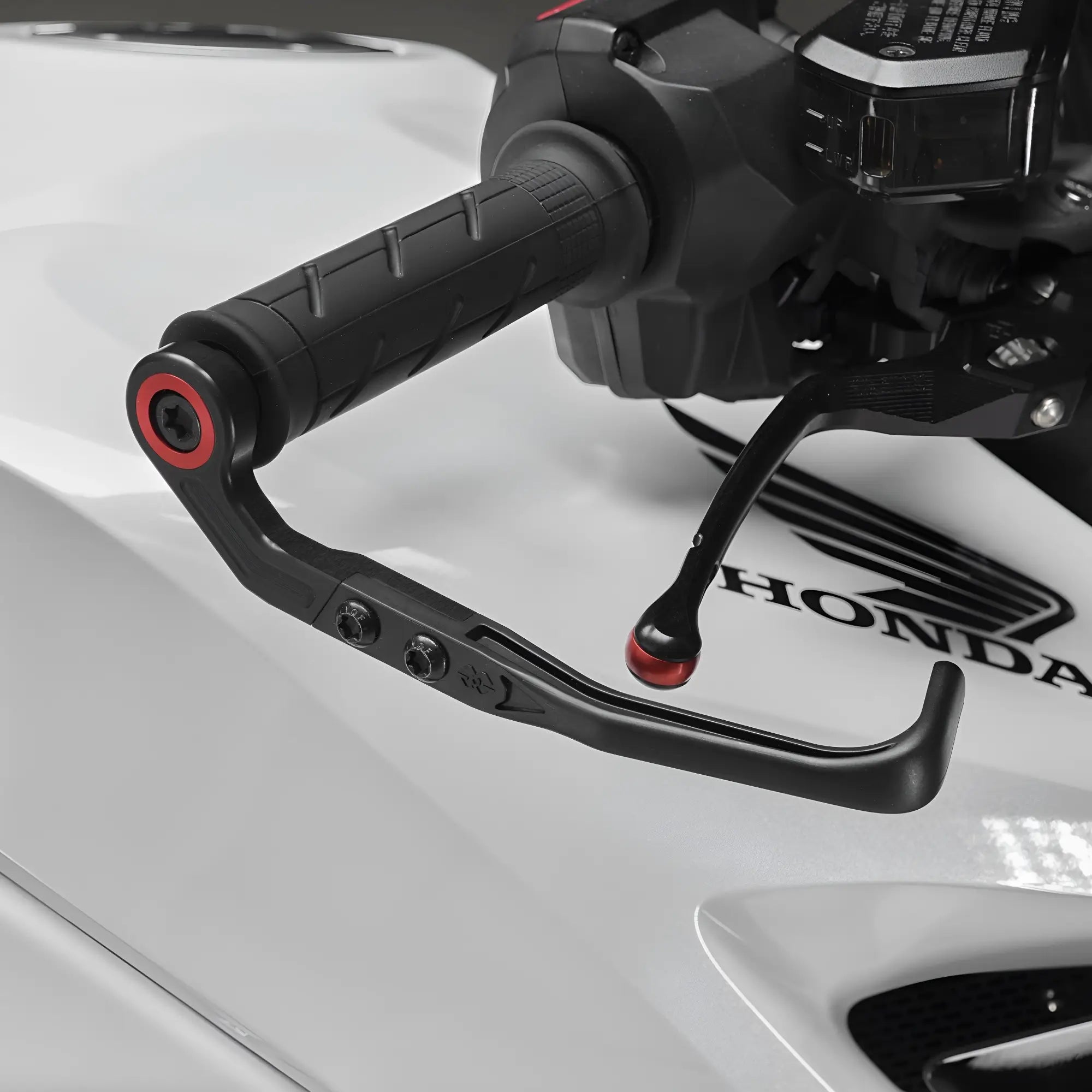 Honda Lever Guard Set 0R24M-TXP-037 | Honda Direct